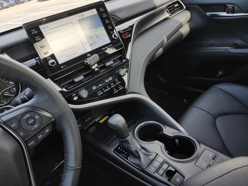 Used 2024 Toyota Camry XSE w/ Navigation Package FWD image 32