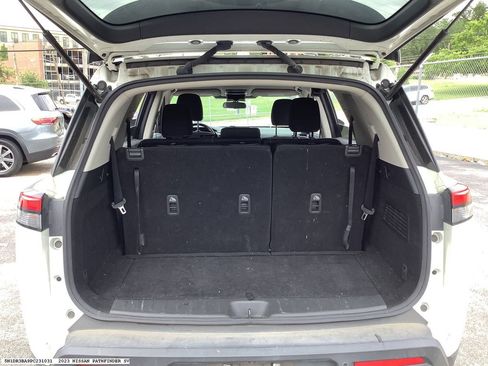 Used 2023 Nissan Pathfinder SV FWD image 8