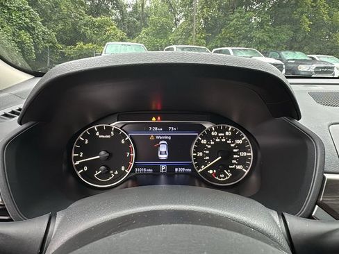 Used 2025 Nissan Altima 2.5 SV FWD image 18