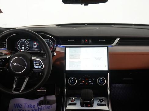 Used 2024 Jaguar XF R-Dynamic SE AWD/4WD image 25