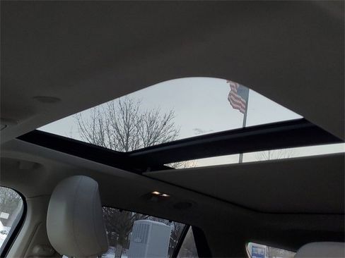 Certified 2020 Ford Explorer Platinum w/ Premium Technology Package image 13