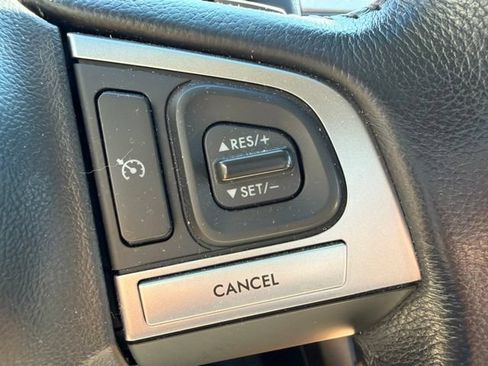 Used 2017 Subaru Outback 2.5i Premium AWD/4WD image 16