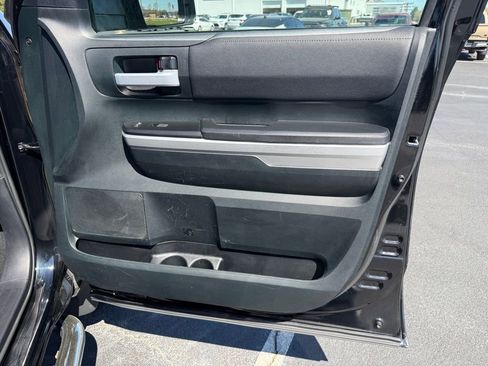 Used 2017 Toyota Tundra SR5 image 37