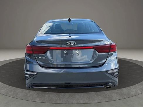 Used 2020 Kia Forte LXS FWD image 5