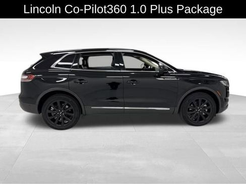 Used 2023 Lincoln Nautilus Reserve w/ Equipment Group 201A image 7