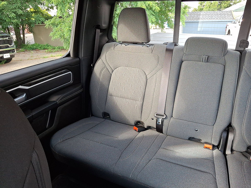 Used 2023 RAM 1500 Big Horn AWD/4WD image 12