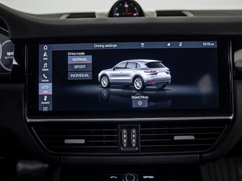 Used 2019 Porsche Cayenne AWD/4WD image 29