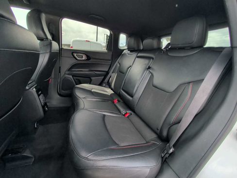 Used 2024 Jeep Compass Trailhawk AWD/4WD image 22
