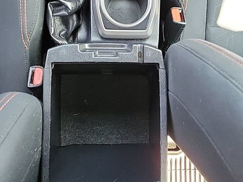 Used 2020 Toyota Tacoma TRD Off-Road AWD/4WD image 45