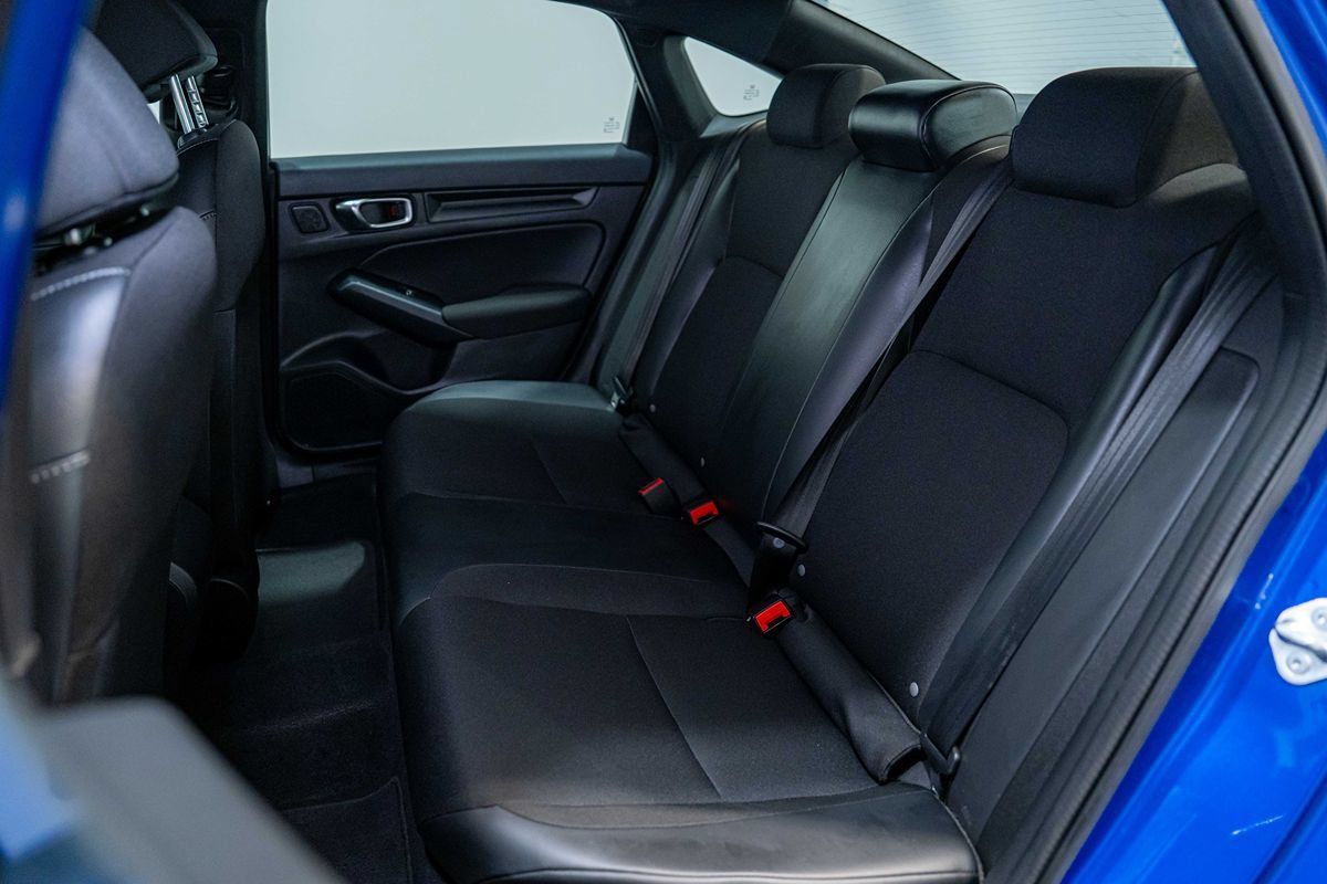 Used 2023 Honda Civic Sport image 15