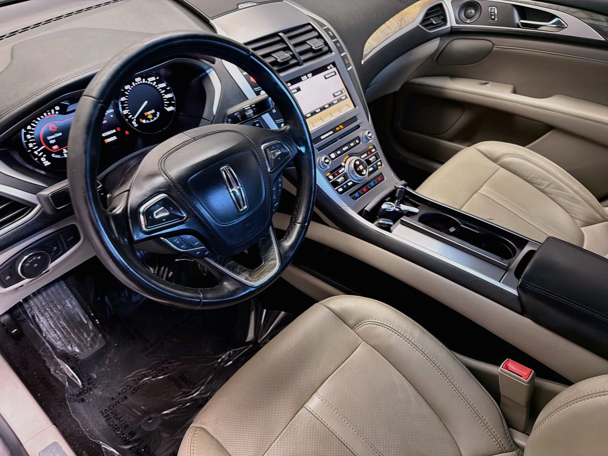 Used 2018 Lincoln MKZ Reserve FWD image 7