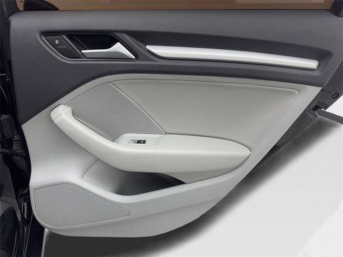 Used 2015 Audi A3 1.8T Premium image 42