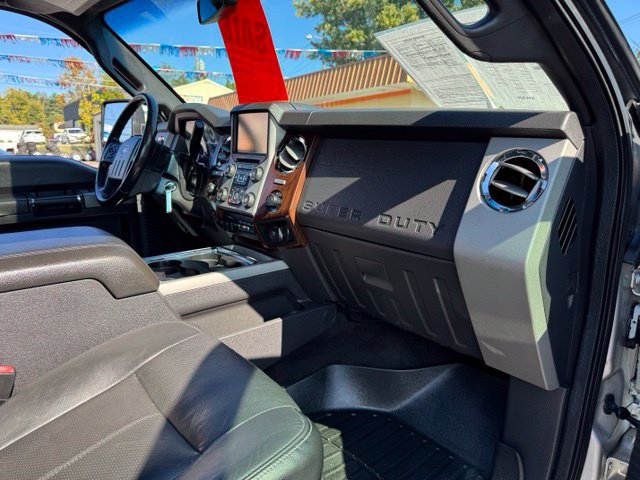 Used 2016 Ford F250 Lariat w/ Lariat Interior Package AWD/4WD image 13