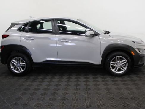 Used 2023 Hyundai Kona SE FWD image 4