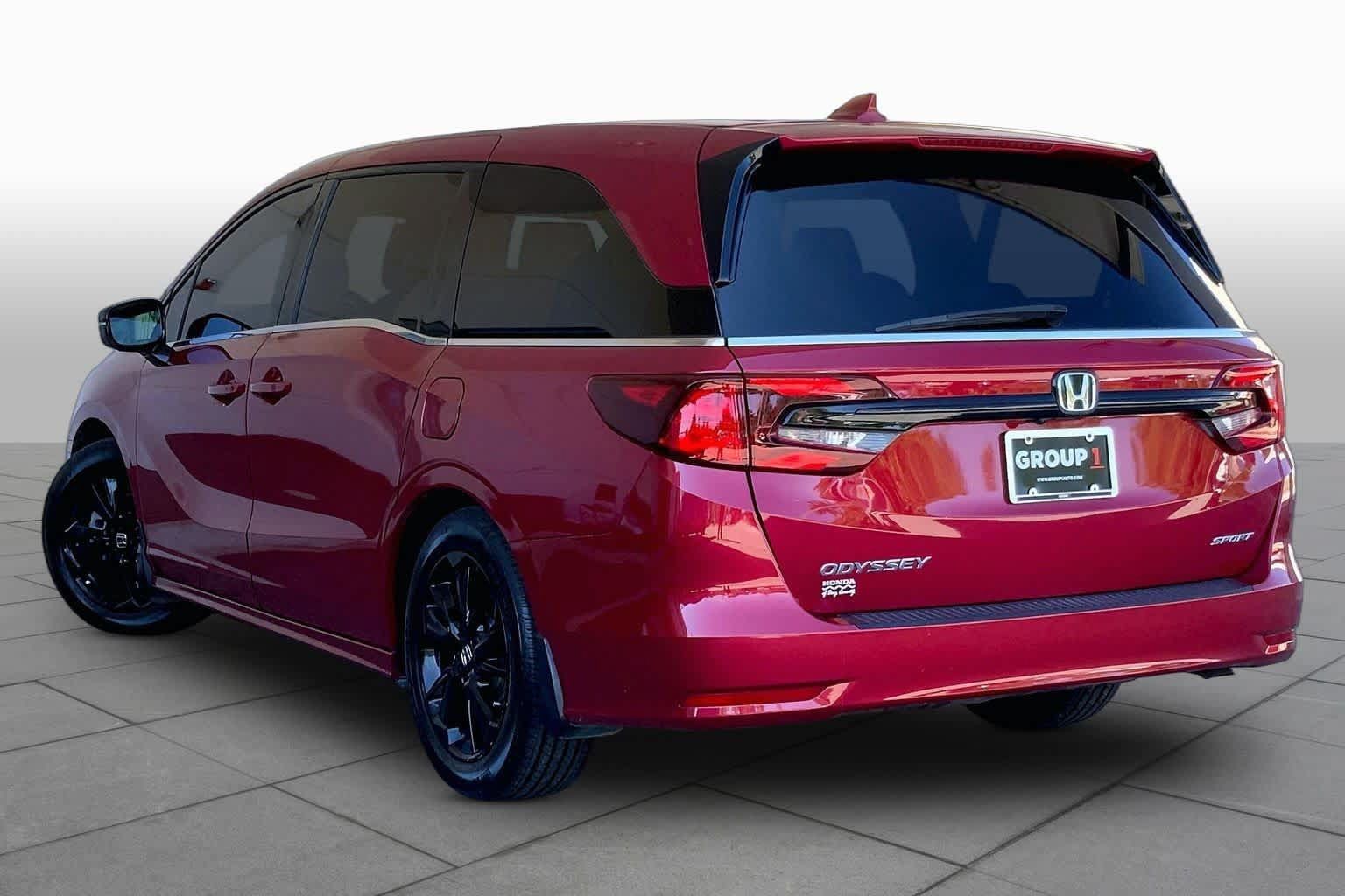Used 2023 Honda Odyssey Sport image 12
