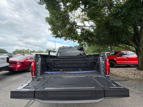 Used 2024 Ford F150 Lariat w/ Equipment Group 502A High AWD/4WD image 13