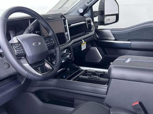 New 2026 Ford F250 Platinum image 31