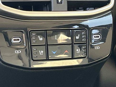 Certified 2024 Lexus RX 350 AWD w/ Convenience Package image 19