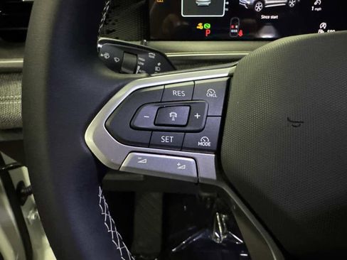 New 2026 Volkswagen Tiguan S FWD image 31