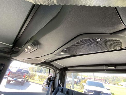 Used 2025 Jeep Wrangler Sport image 5