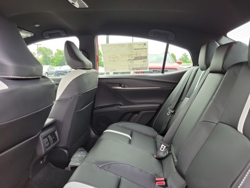 New 2026 Toyota Camry SE FWD image 11