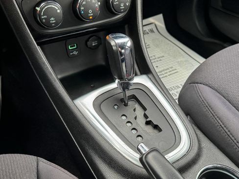 Used 2014 Chrysler 200 Touring w/ 200 S Group FWD image 26
