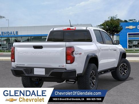 New 2026 Chevrolet Colorado ZR2 w/ Technology Package AWD/4WD image 4