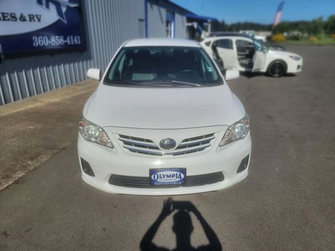 Used 2013 Toyota Corolla LE FWD image 5
