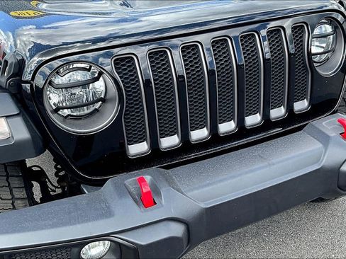 Used 2019 Jeep Wrangler Unlimited Rubicon w/ Dual Top Group image 29