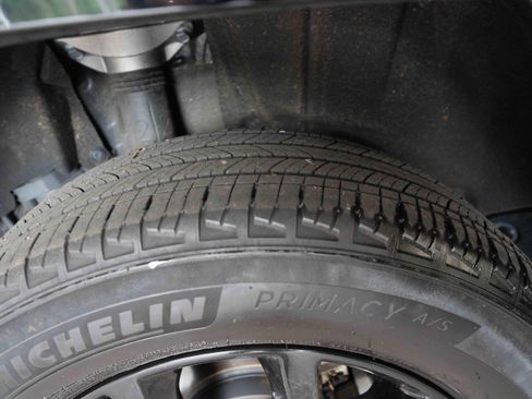 Used 2024 Toyota RAV4 LE FWD image 30