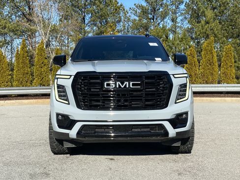 Used 2025 GMC Yukon Denali Ultimate image 12
