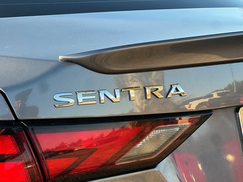 Used 2021 Nissan Sentra SR image 16