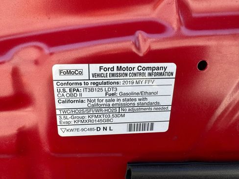 Used 2019 Ford Explorer Limited w/ Class III Trailer Tow Package FWD image 31