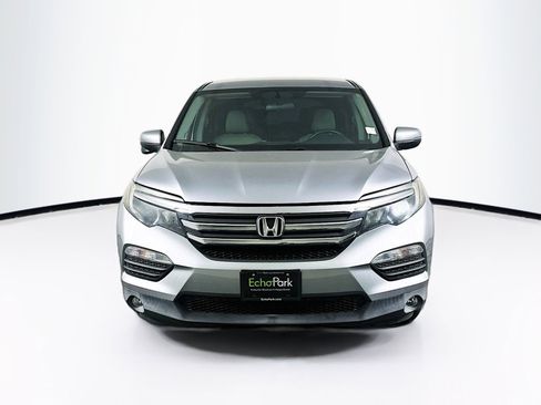 Used 2018 Honda Pilot EX image 2