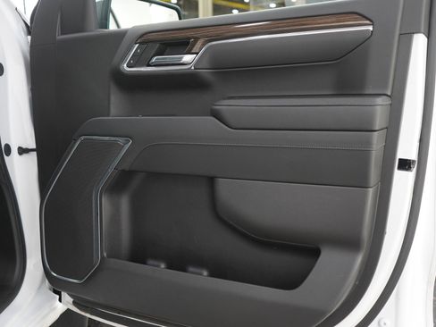 Used 2024 Chevrolet Silverado 1500 LT w/ All Star Edition Plus AWD/4WD image 9
