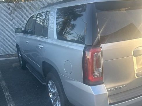 Used 2020 GMC Yukon SLT image 3