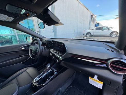 New 2026 Chevrolet Trax RS w/ Driver Confidence Package image 15