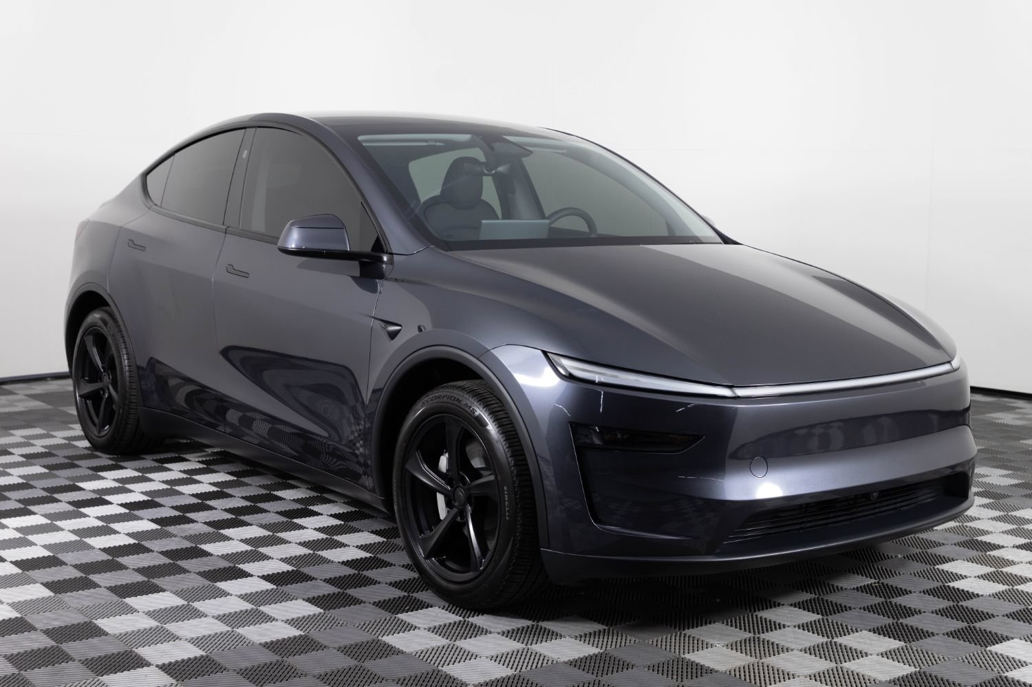 Used 2026 Tesla Model Y Long Range RWD image 10