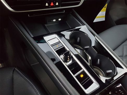 New 2026 Volkswagen Atlas Cross Sport SE image 10