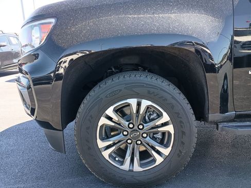 Used 2022 Chevrolet Colorado Z71 image 16