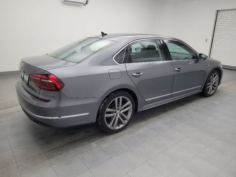 Used 2017 Volkswagen Passat 1.8T R-Line image 10