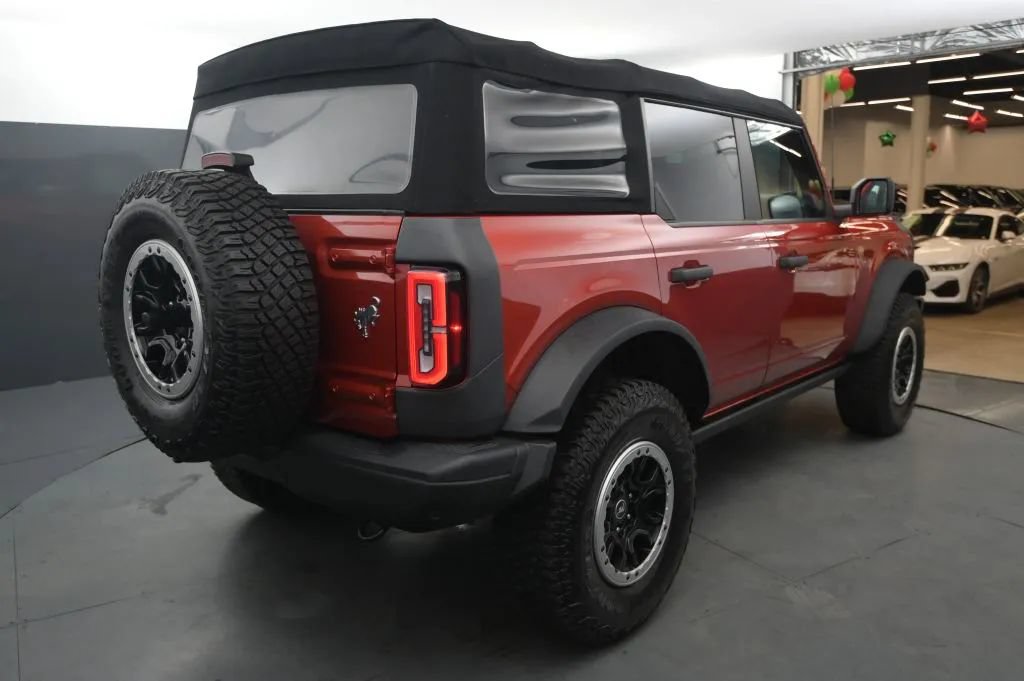 Used 2022 Ford Bronco Badlands w/ Sasquatch Package AWD/4WD image 5