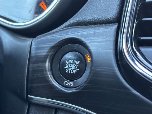 Certified 2020 Jeep Grand Cherokee Limited w/ Luxury Group II image 23