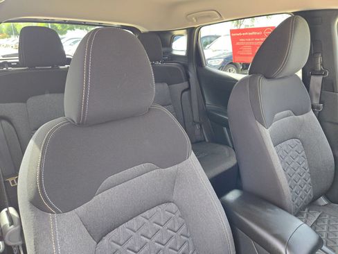 Used 2025 Nissan Kicks SV FWD image 29