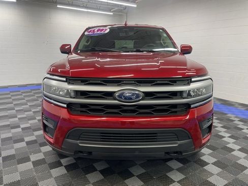 Used 2022 Ford Expedition XLT image 14