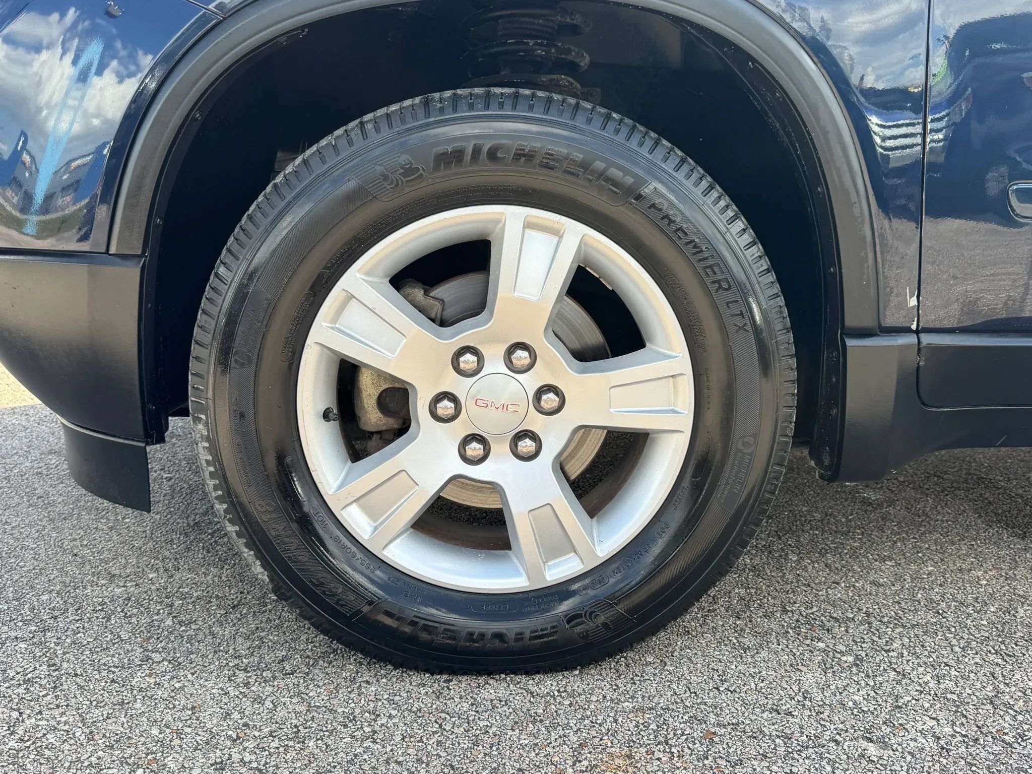 Used 2012 GMC Acadia SLE FWD image 26