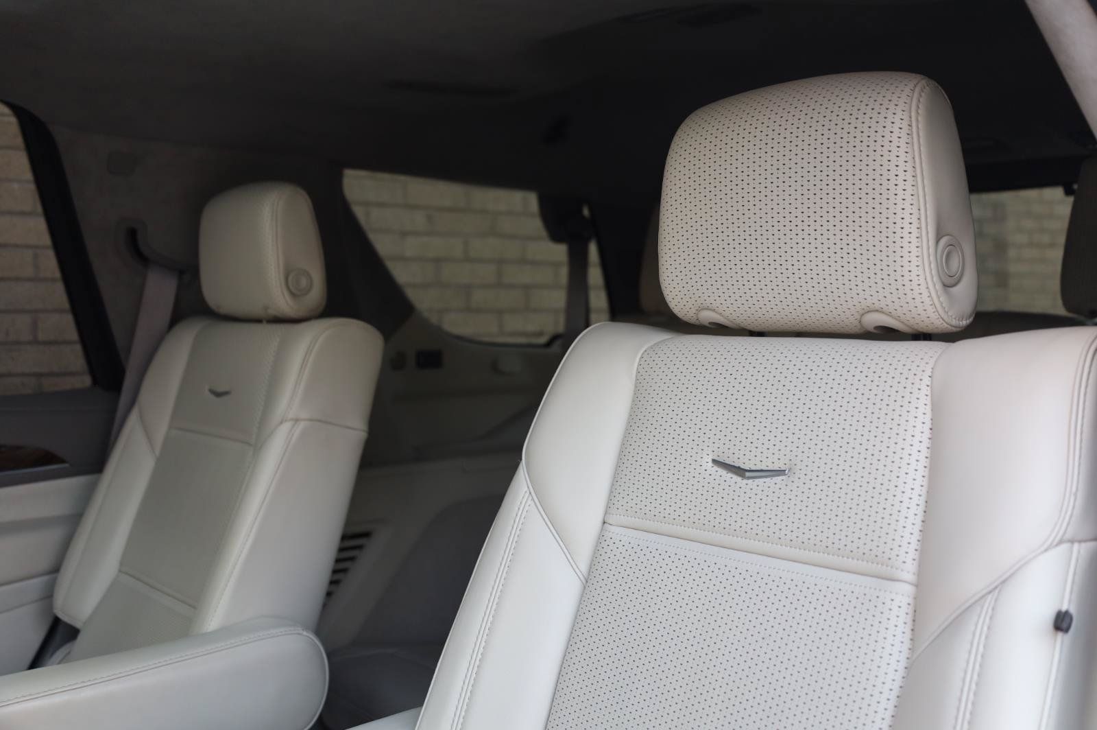 Used 2021 Cadillac Escalade Premium Luxury Platinum w/ LPO, Floor Liner Package AWD/4WD image 26