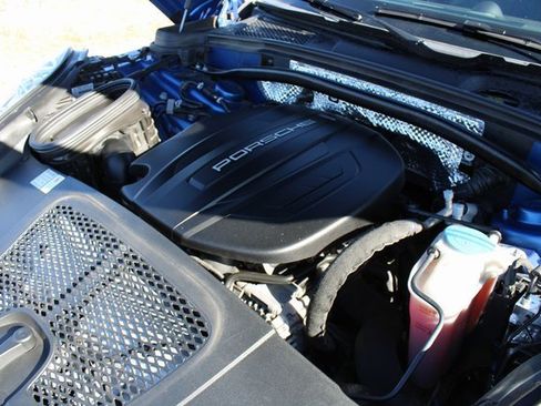 Used 2018 Porsche Macan Sport Edition image 14