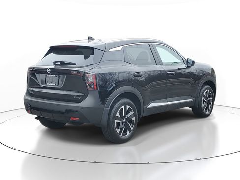 New 2026 Nissan Kicks SV image 4