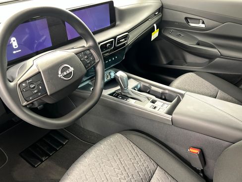 New 2026 Nissan Sentra SV w/ Floor Mat Package FWD image 15